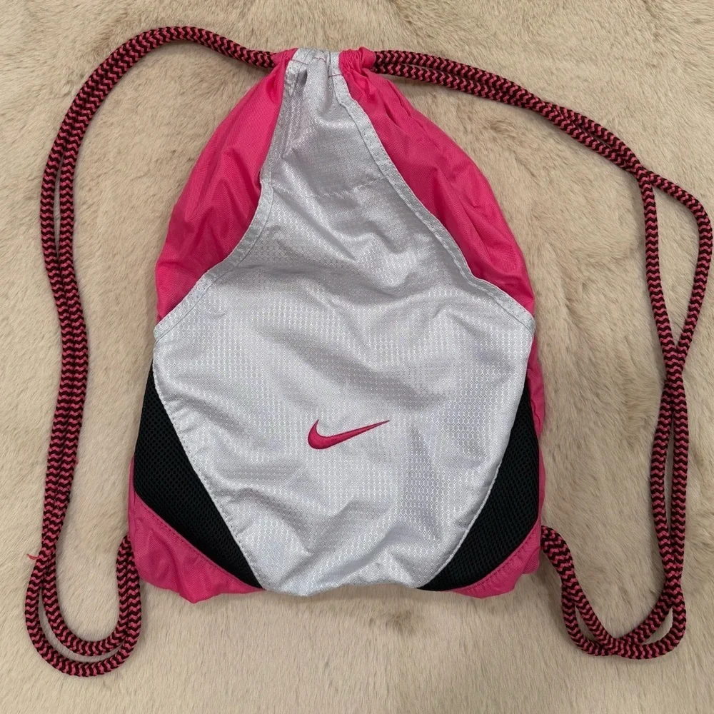Nike Drawstring Bag OS Pink Silver Black